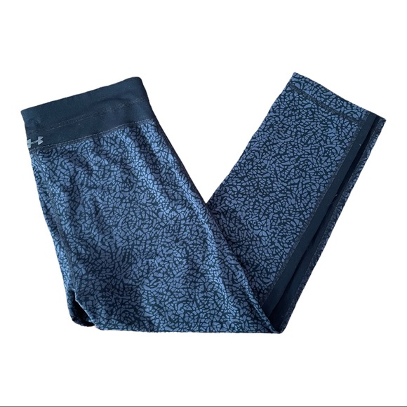 Under Armour Pants - Under Armour Women’s Gray Geometric Cropped Leggings